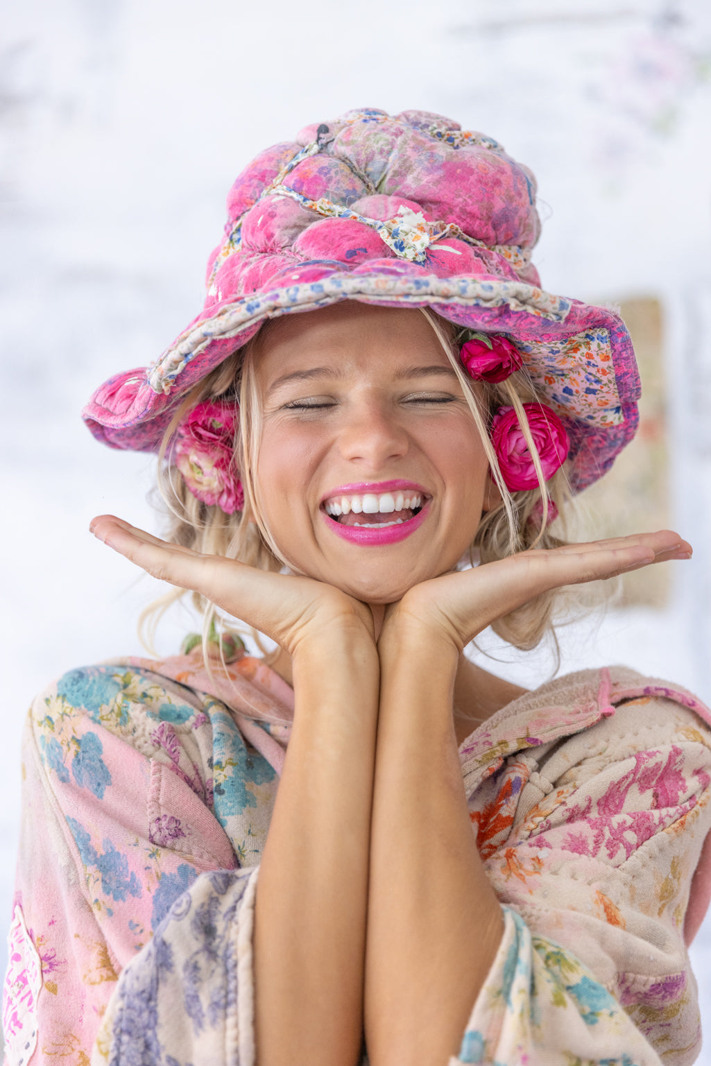 Magnolia Pearl Dip Dye Poe Bubble Hat 050 - Azalea Calico