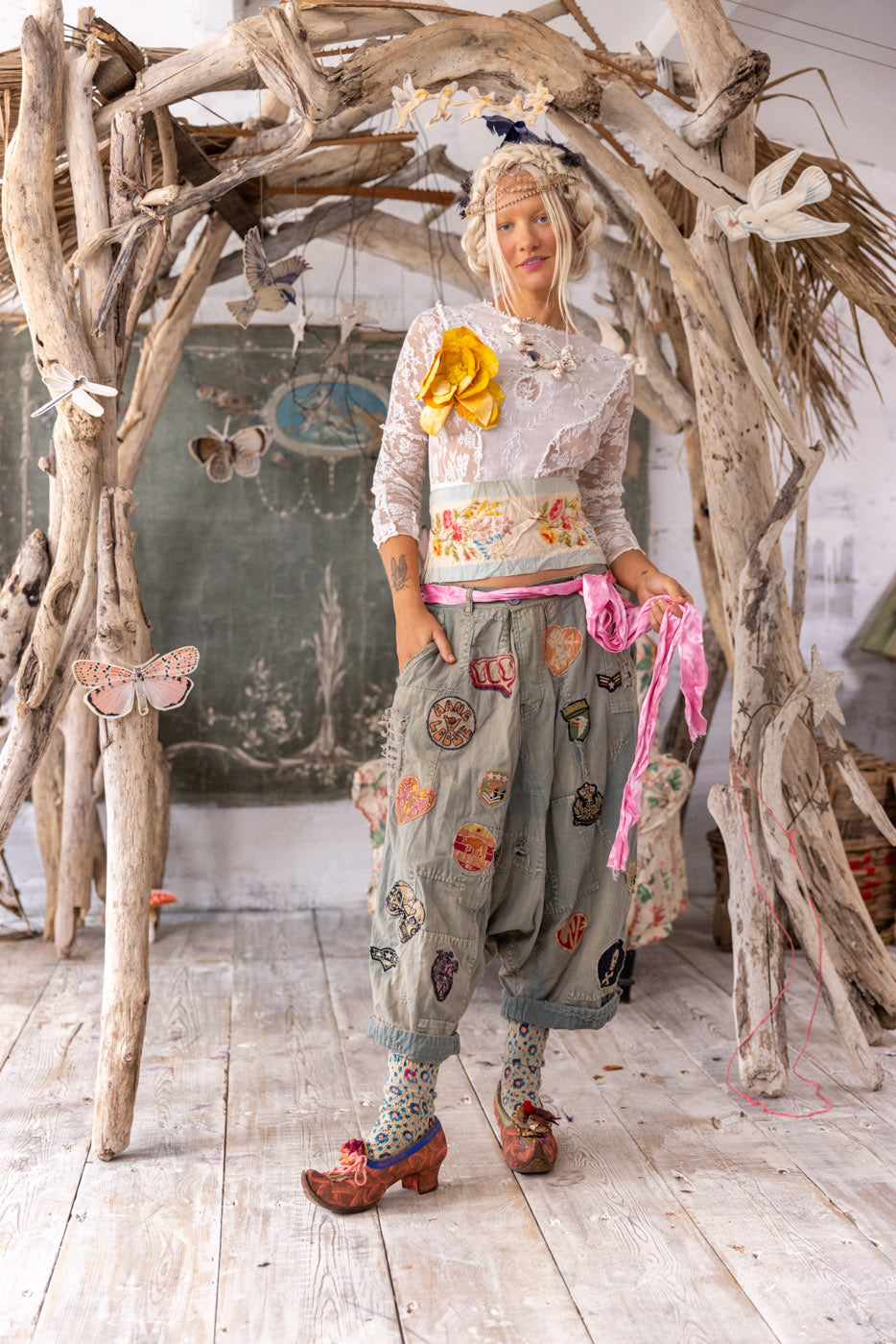 Magnolia Pearl Embroidered Patch Joni Trousers 772 - Peace