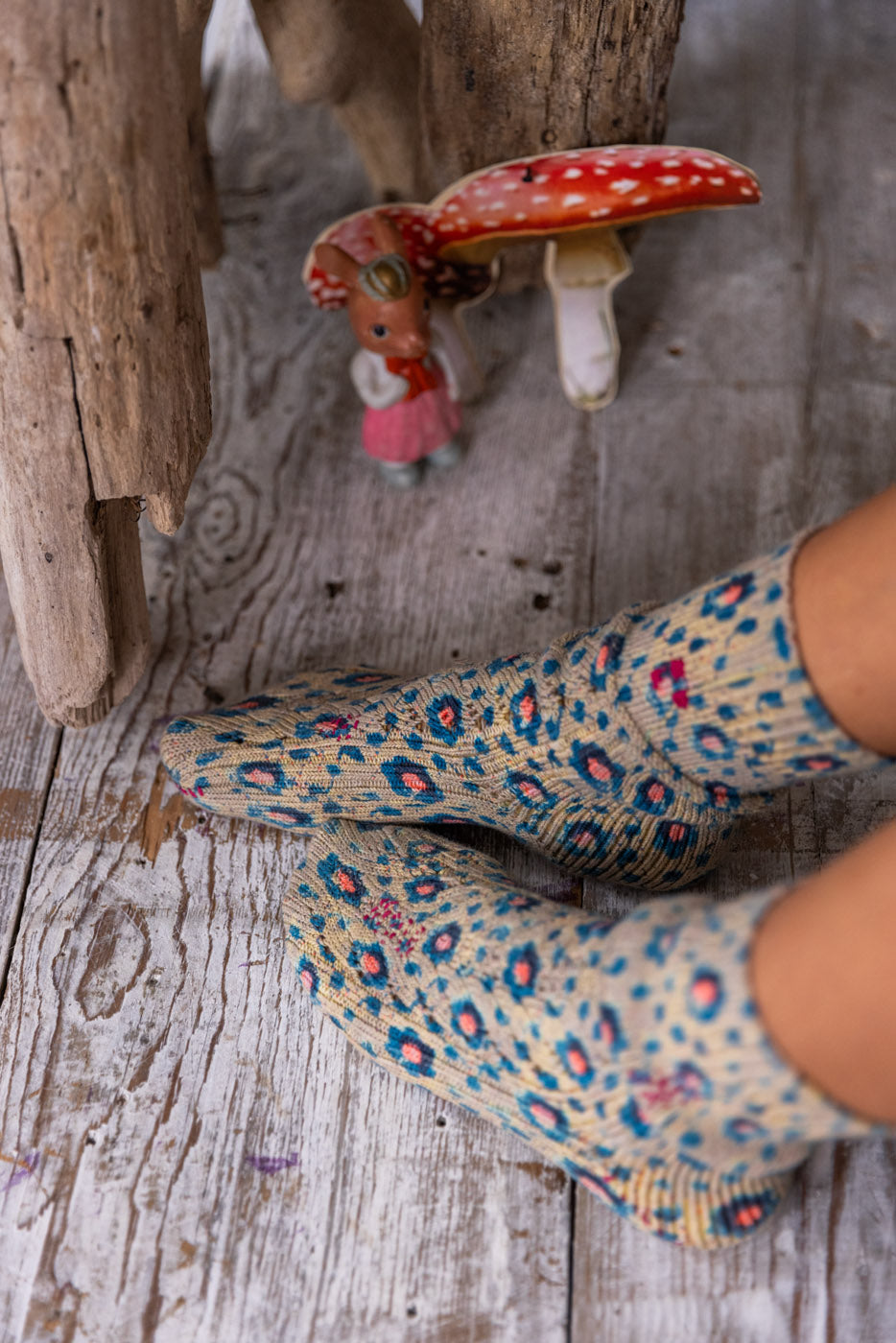 Magnolia Pearl Floral Lil' Dipper Socks 098 - School Girl