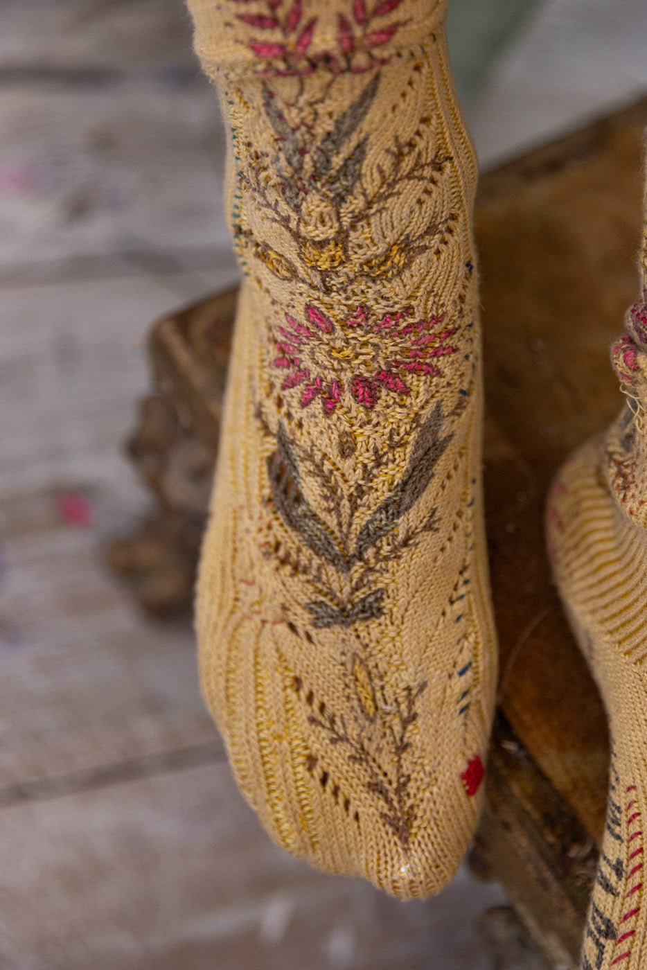 Magnolia Pearl Floral Lil' Dipper Socks 098 - Sefi