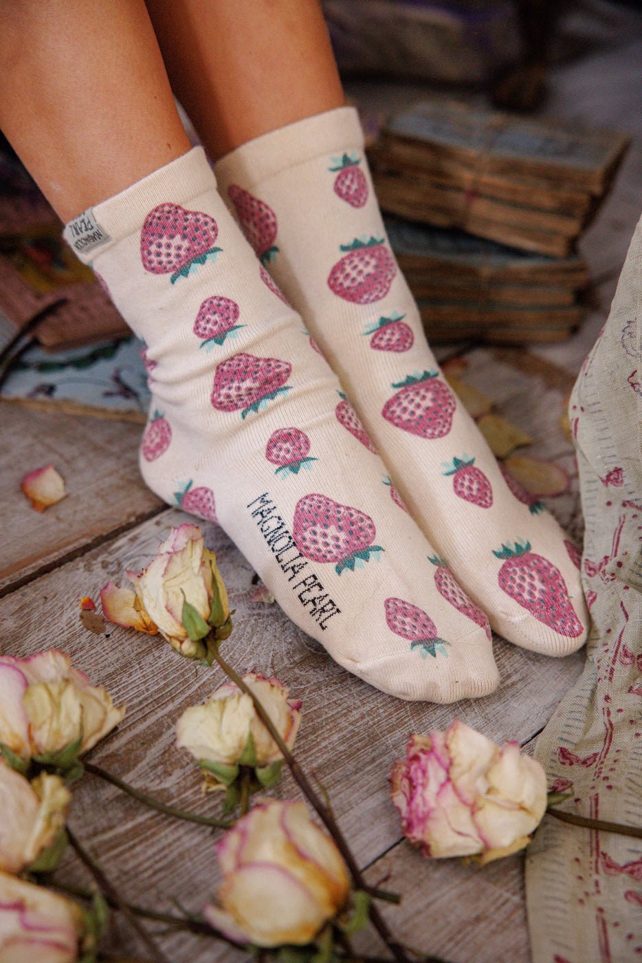 Magnolia Pearl Strawberry MP Socks 123 - Sweet Kiss