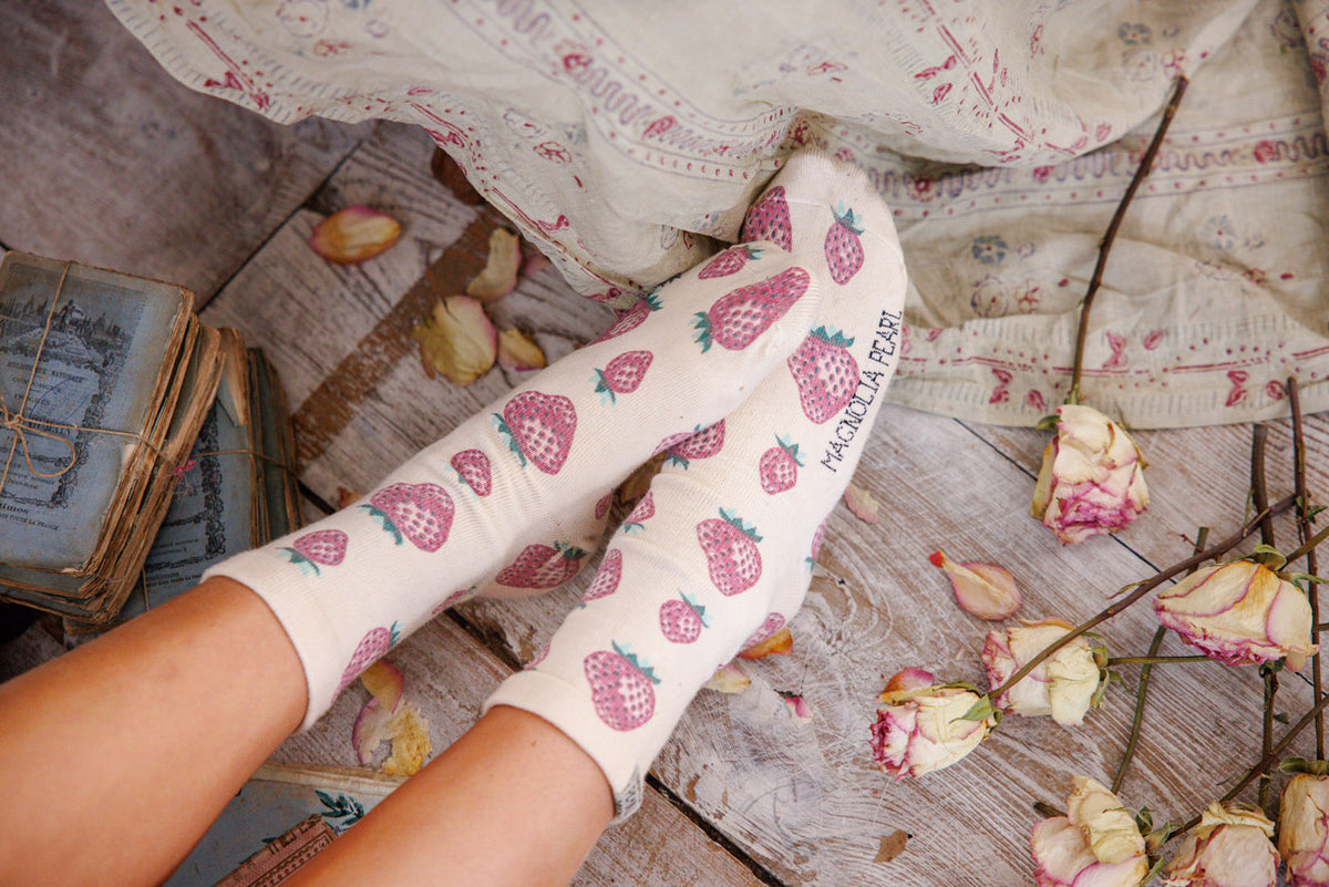 Magnolia Pearl Strawberry MP Socks 123 - Sweet Kiss