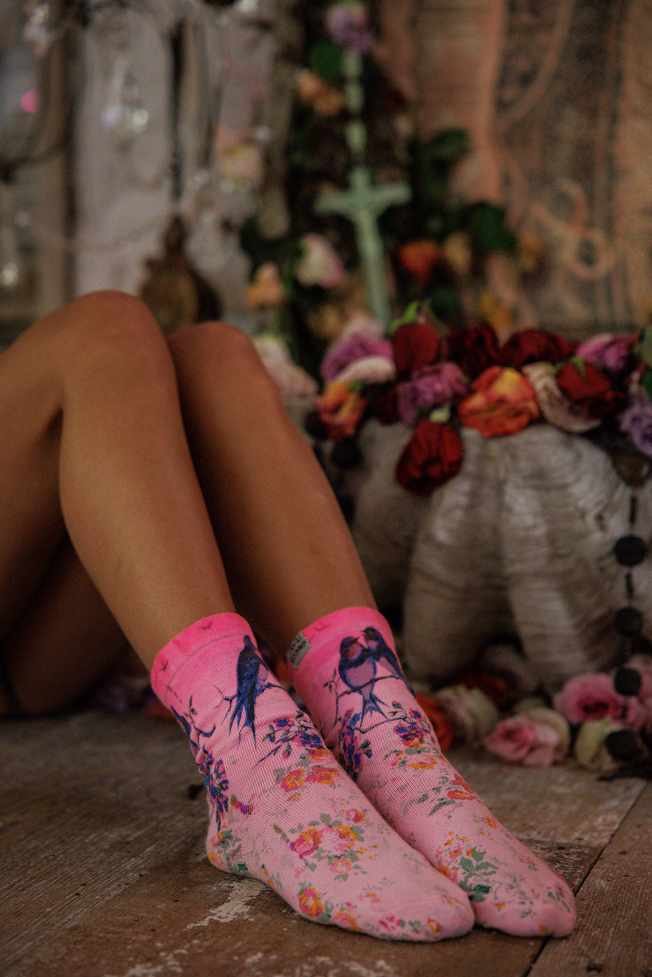 Magnolia Pearl Two Birds MP Socks 132 - Valentine Pink