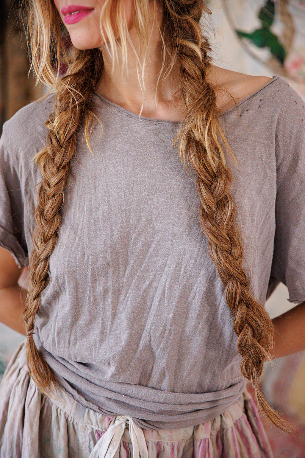 Magnolia Pearl Boyfriend Tee 1031 - Moss Gray