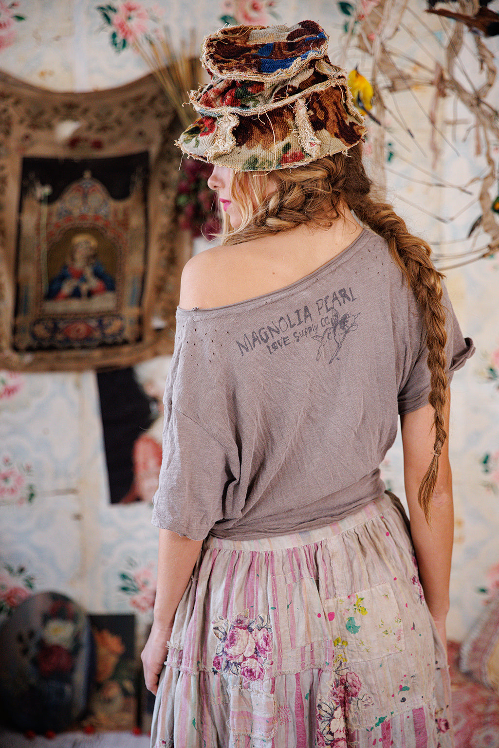 Magnolia Pearl Boyfriend Tee 1031 - Moss Gray