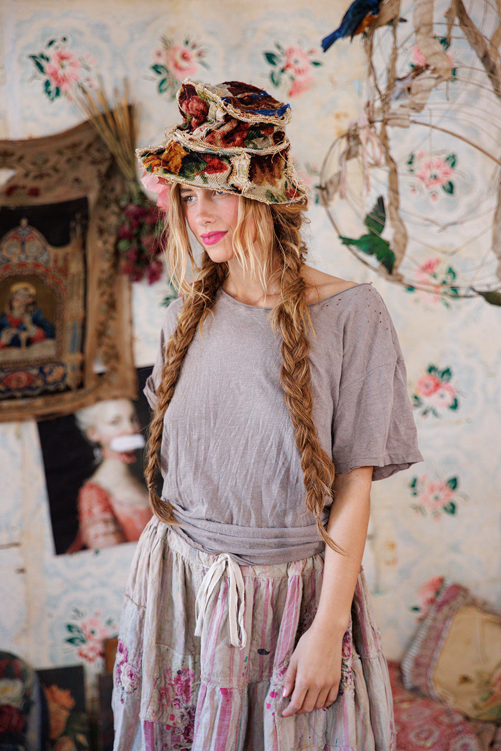 Magnolia Pearl Boyfriend Tee 1031 - Moss Gray