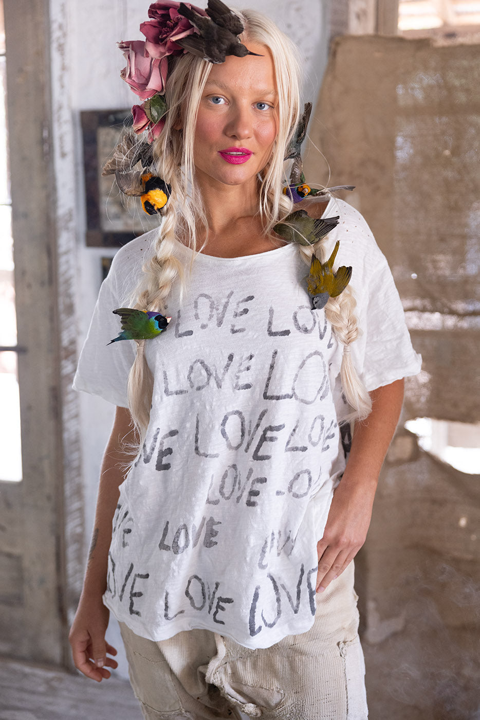 Magnolia Pearl Love Amor Tee 1944 - True