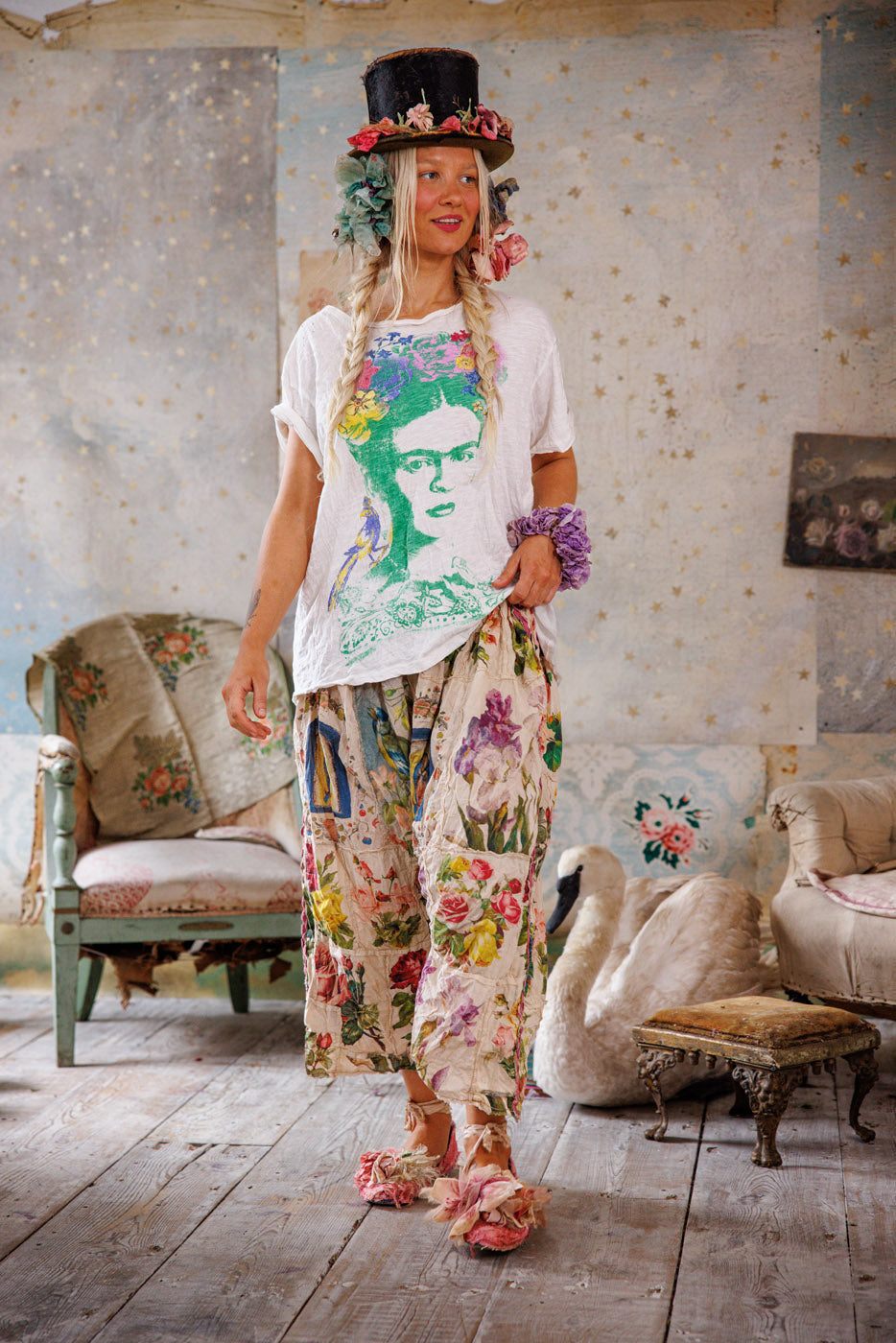 Magnolia Pearl Frida Amarillito Pajarito Tee 2312 - True