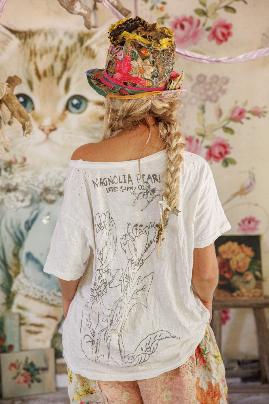 Magnolia Pearl Stay Bewildered Tee 2403 - True