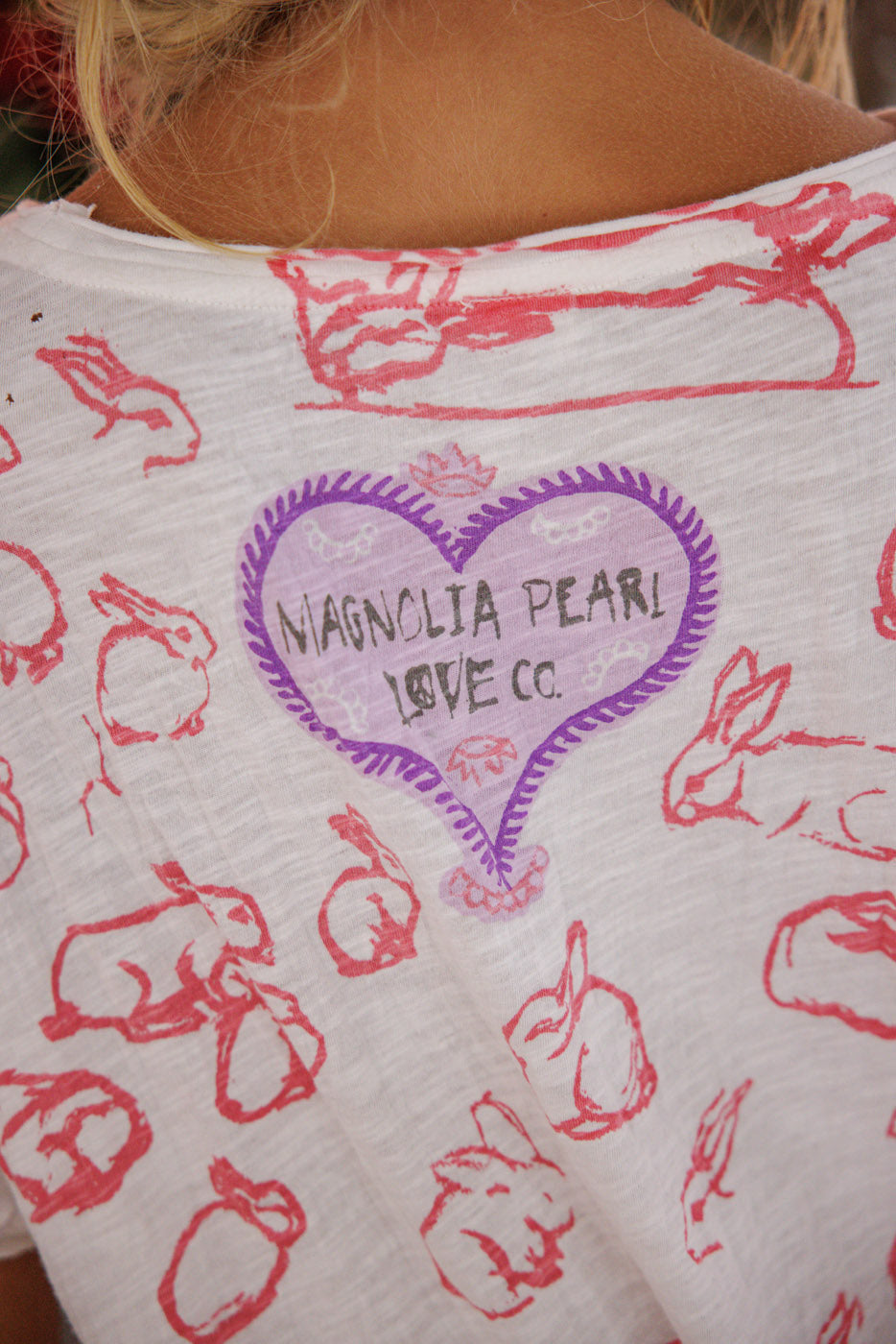 Magnolia Pearl Ducks Love Strawberries Tee 2756 - True