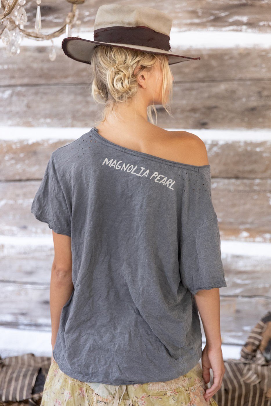 Magnolia Pearl Faithful Heart Tee 947 - Ozzy