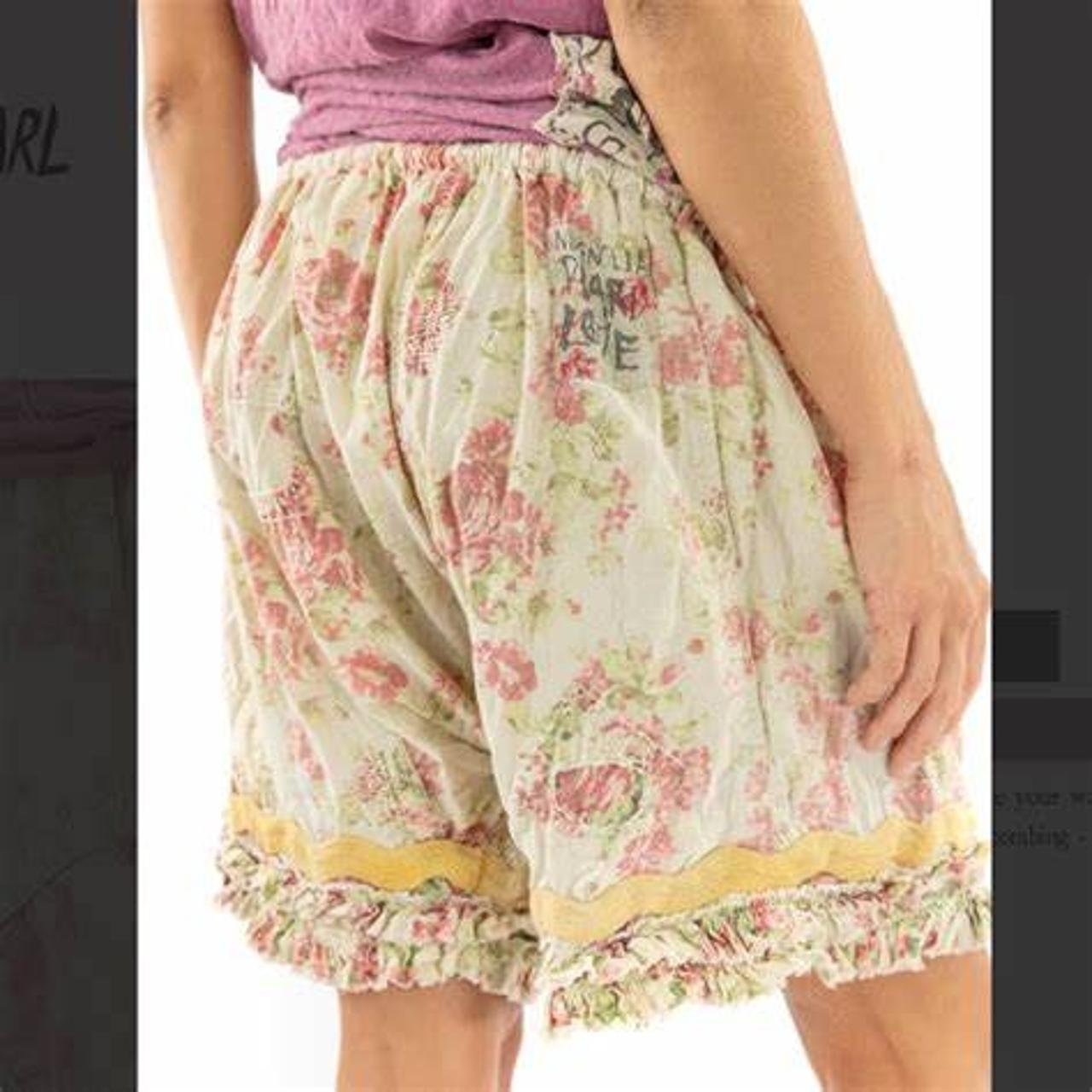 Magnolia Pearl Khloe Shorts 016 - Roses Are Red - O/S