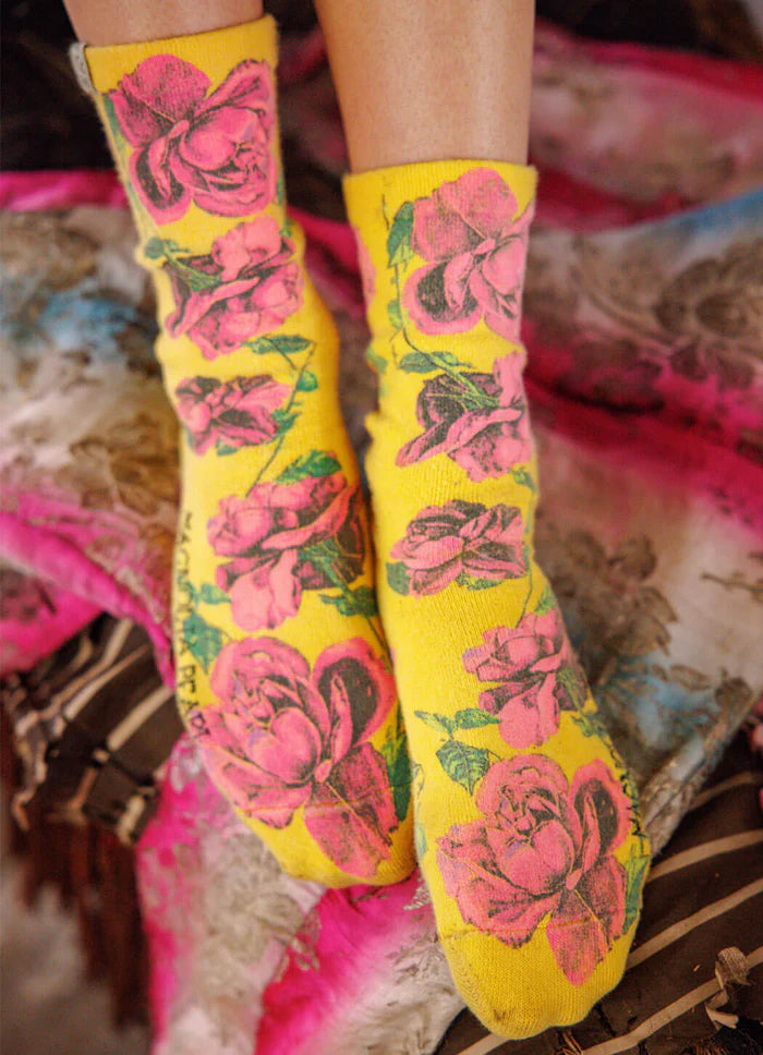 Magnolia Pearl Floral Socks 141 - Morning Rose
