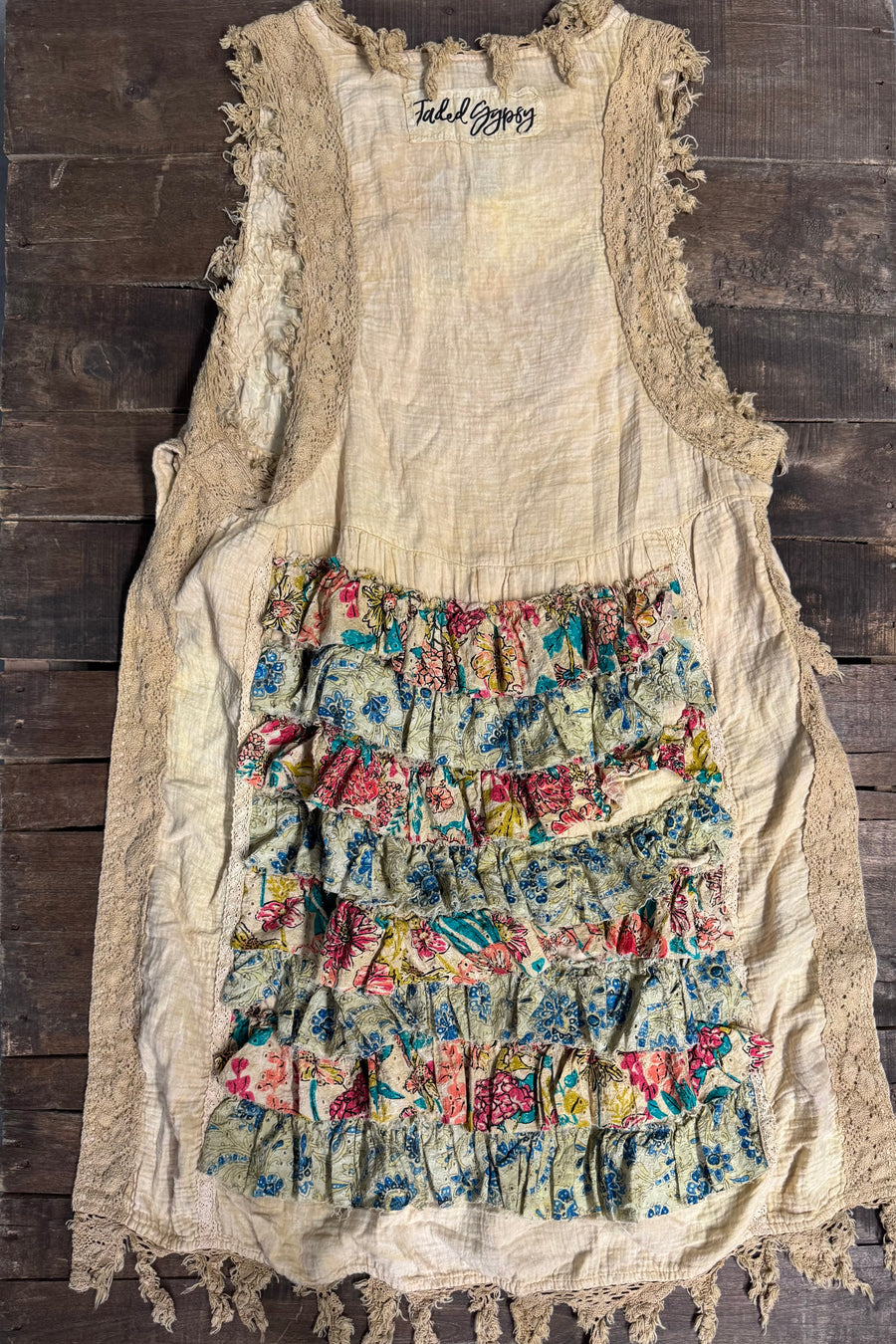 Jaded Gypsy Ruffle Up High-Lo Top - Parchment Floral