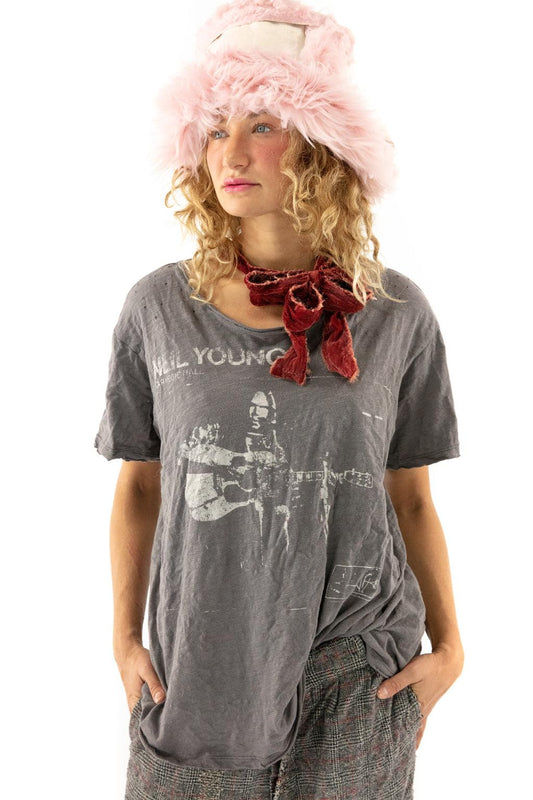 Magnolia Pearl Tasmin Bowtie 046 - Garnet