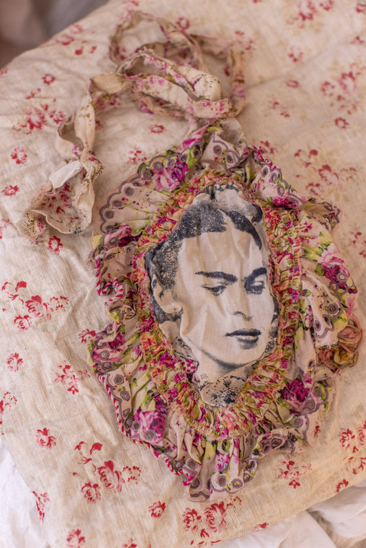 Magnolia Pearl Frida Pensando En Ti Jabot 156
