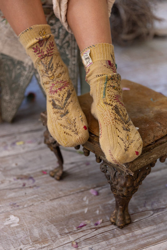 Magnolia Pearl Floral Lil' Dipper Socks 098 - Sefi