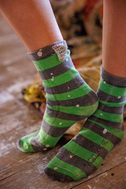 Magnolia Pearl Art Class MP Socks 164 - Wicked