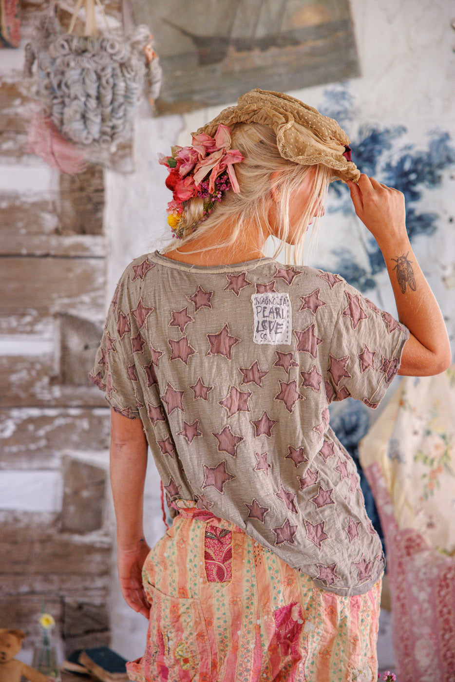 Magnolia Pearl Little Star Appliqué Tee 1991 - Evangeline