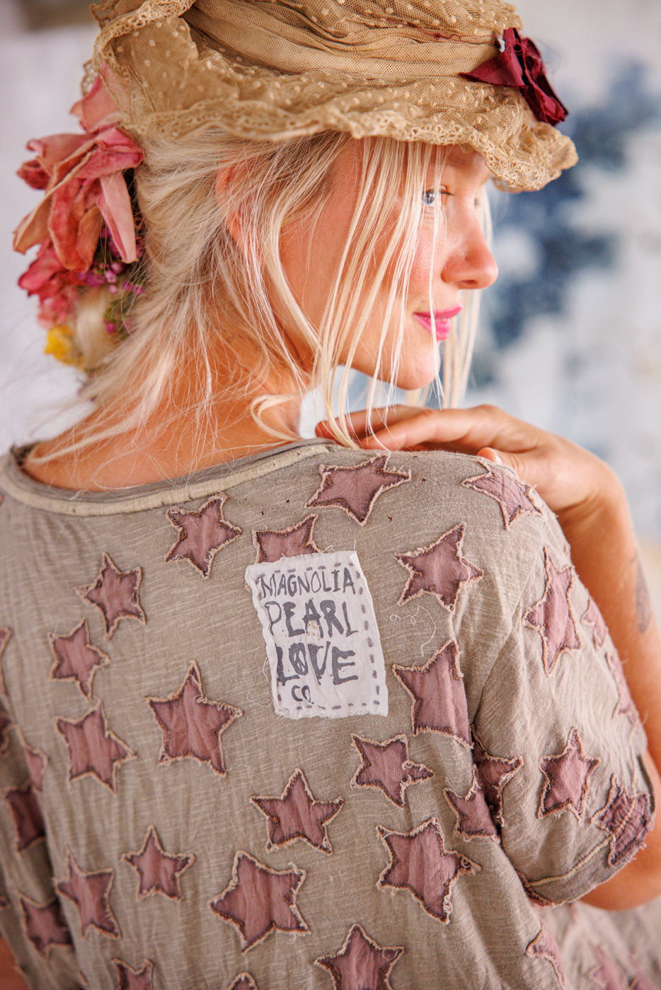 Magnolia Pearl Little Star Appliqué Tee 1991 - Evangeline