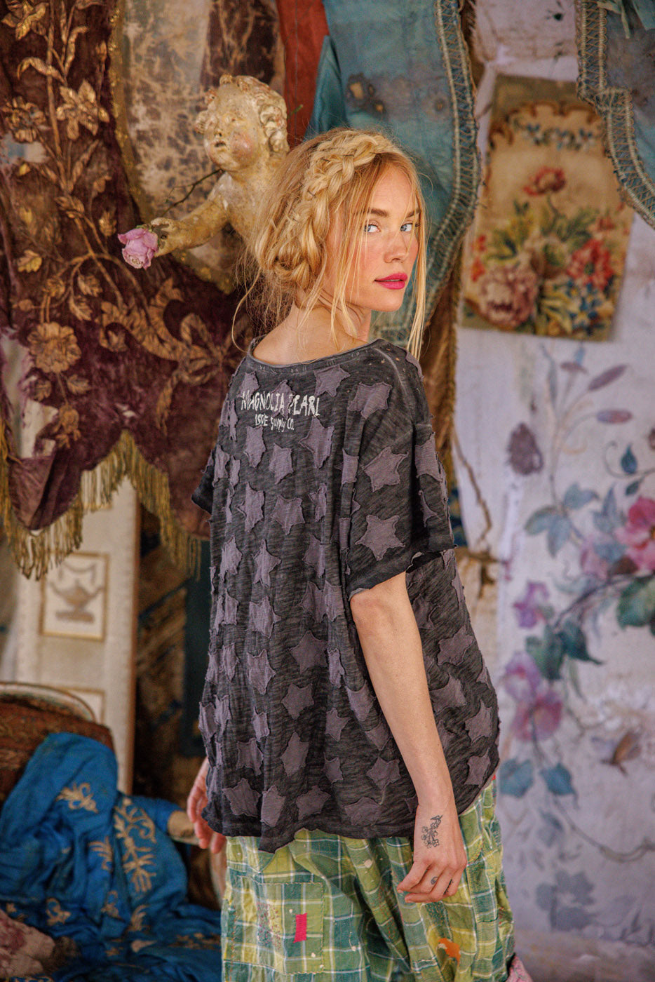 Magnolia Pearl Little Star Appliqué Tee 1991 - Twilight