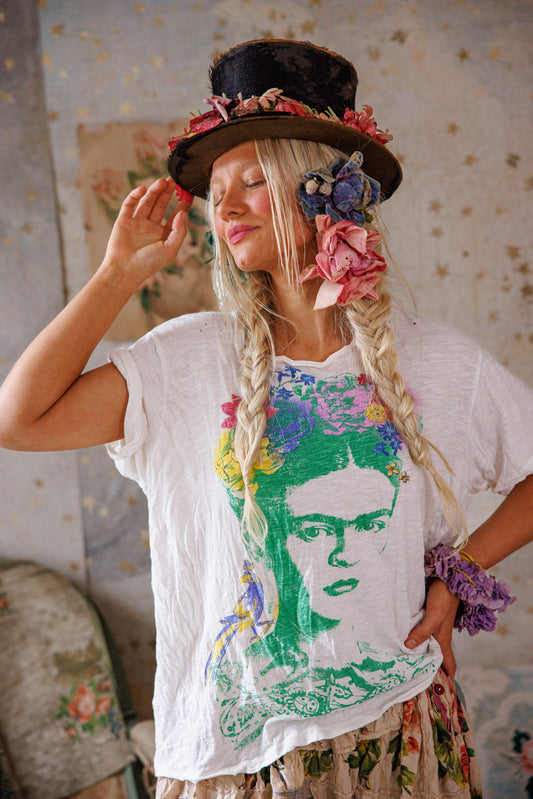 Magnolia Pearl Frida Amarillito Pajarito Tee 2312 - True