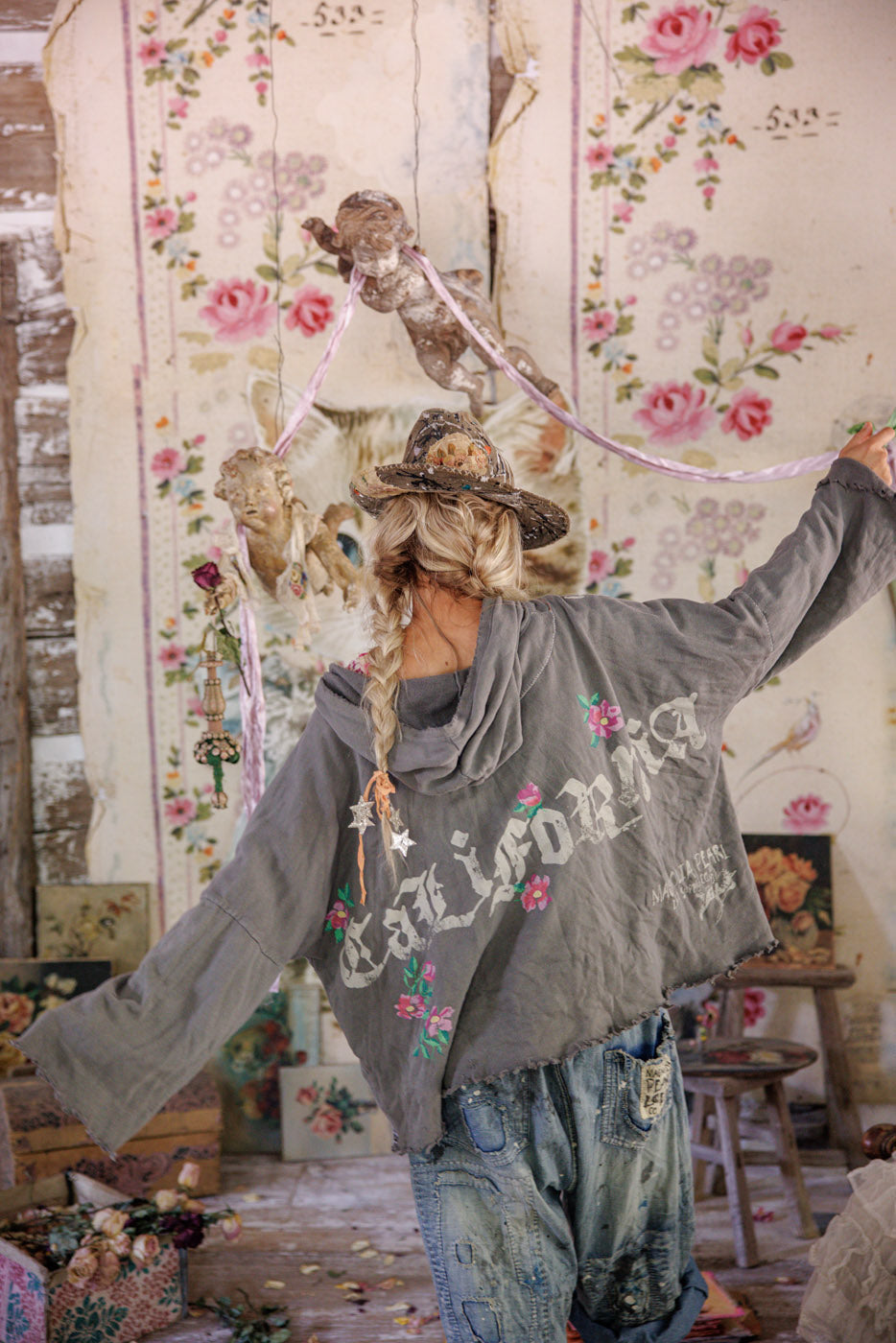 Magnolia Pearl Oceanside Fritza Hoodie 2365 - Ozzy