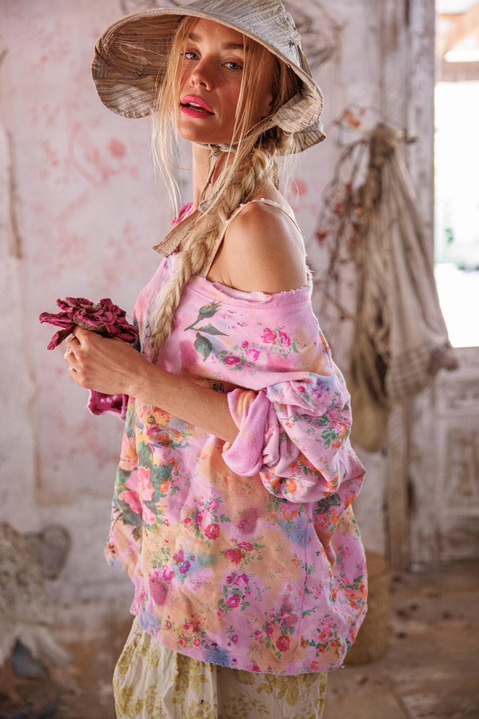 Magnolia Pearl FS Hermosa Sweatshirt 2389 - Myrrh