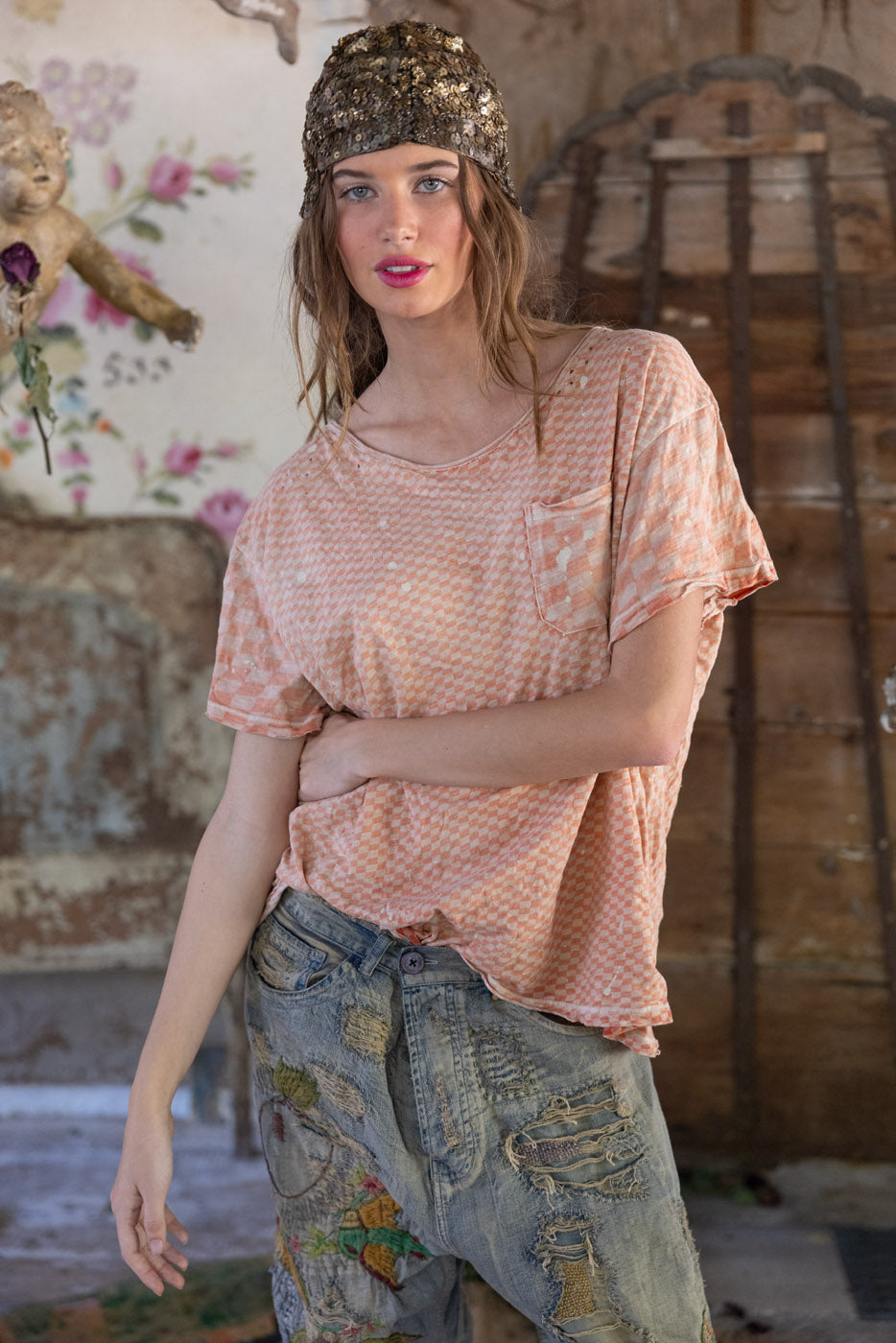 Magnolia Pearl Piecewise Pocket Tee 2405 - Tabby