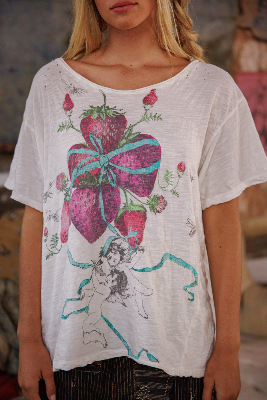 Magnolia Pearl Gather Me Berries Tee 2530 - True