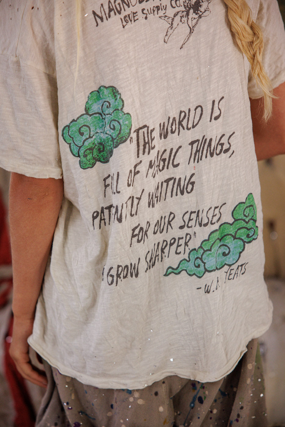 Magnolia Pearl Yeats Magic Dragon Tee 2664 - Moonlight